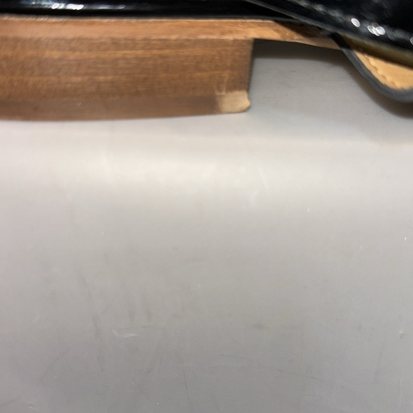 COACH AND FOUR Black Patent Leather Buckle Front Strap Sandal Size 6.5 - Picture 9 of 10